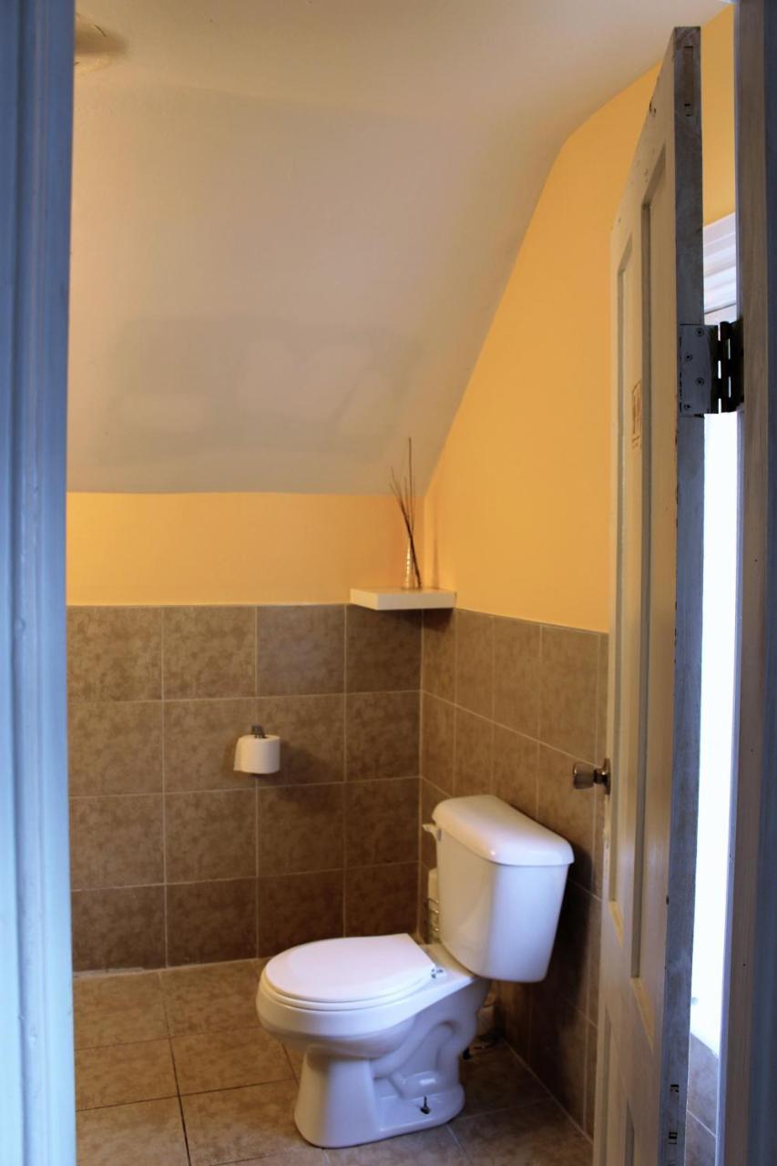 Providence Hostel & Guest House エクステリア 写真